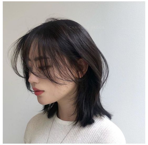 corte de cabelo kpop médio