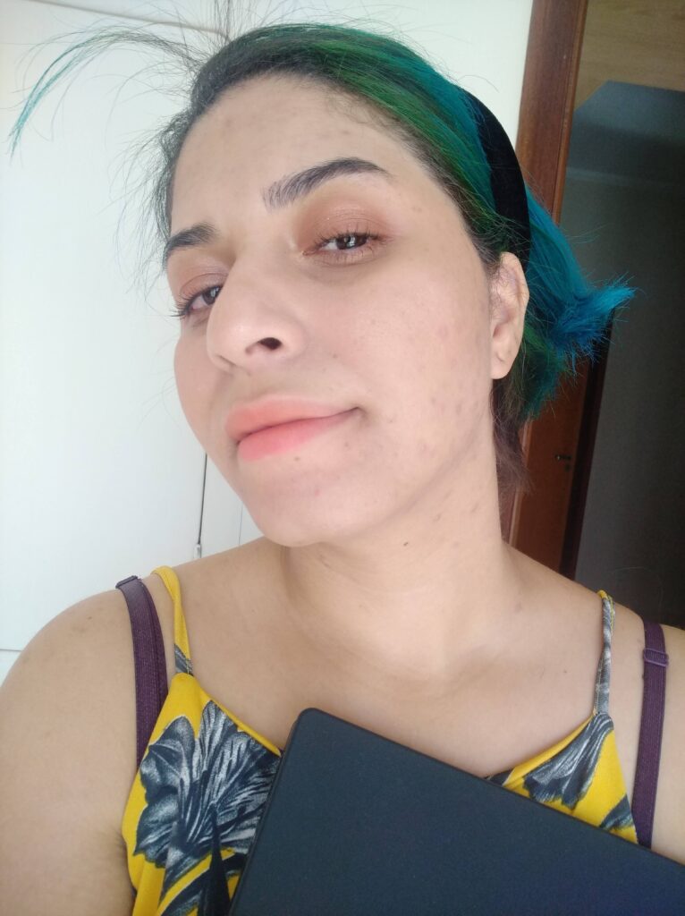 cabelo verde e turquesa curto
