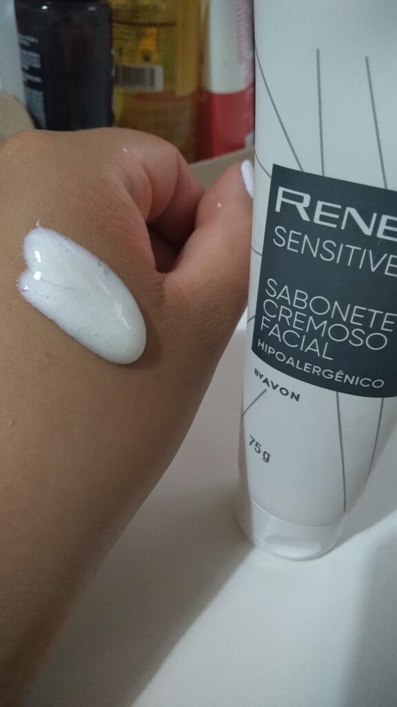 Avon Renew Sabonete Cremoso Sensitive+ 75g